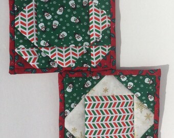 Christmas Quilted Pot Holders Set (2), Insulated Cotton Kitchen Hot Pads