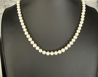 Collana di perle d'acqua dolce bianche coltivate - Perle rotonde da 6,5 mm, filo da 19" con chiusura in argento sterling