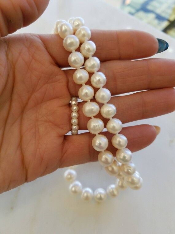 White Single Strand Cultured Freshwater Pearl Necklace With