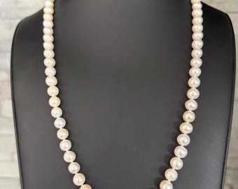 Collana di perle bianche coltivate d'acqua dolce a filo singolo, gioiello da sposa con perle, 26 pollici, collana di perle autentiche da 8 mm-9 mm