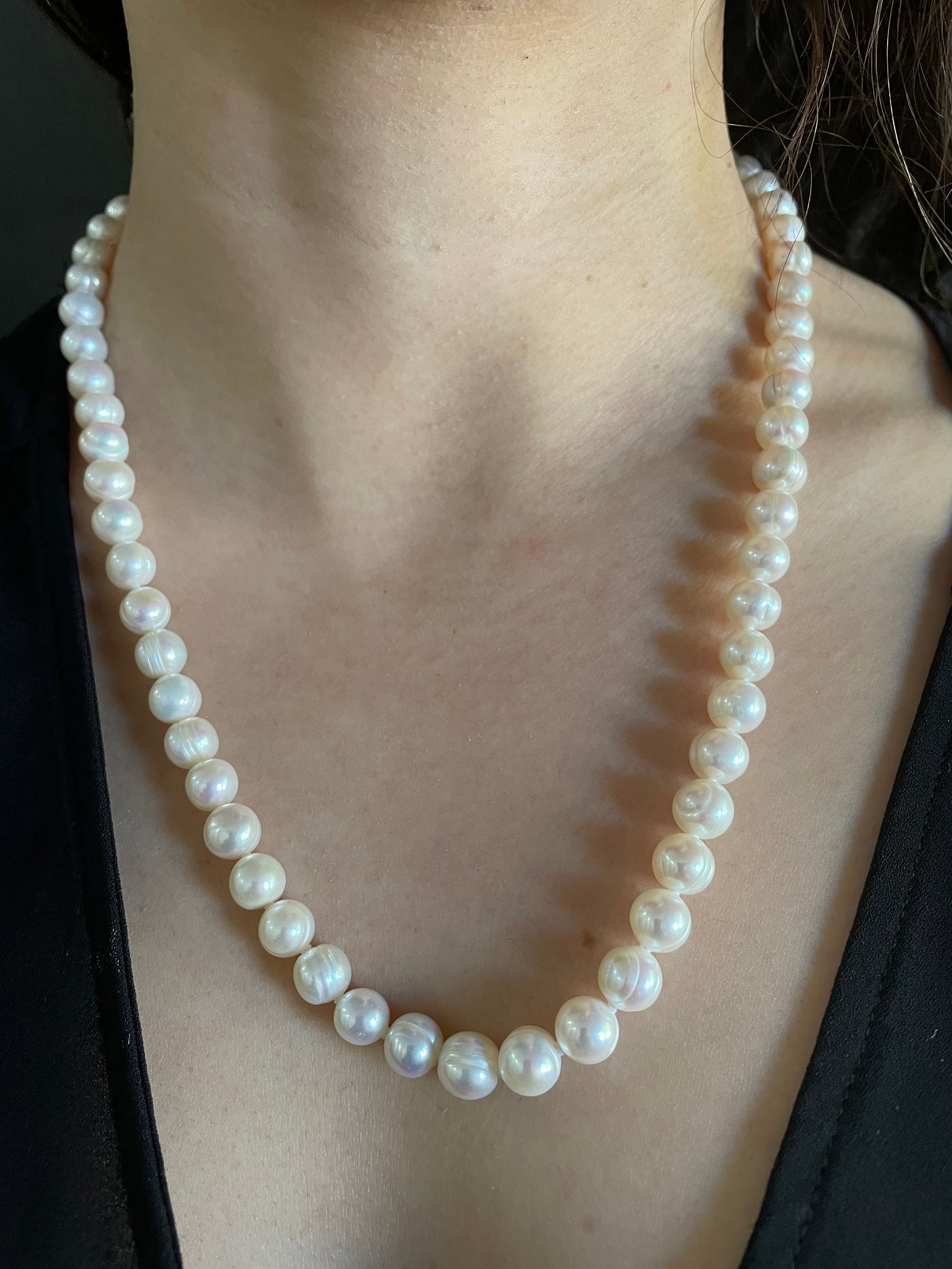 22 Inch Long Single Strand Cultured 