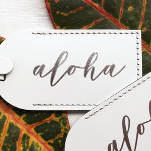 Hawaii Aloha Luggage Tags Wedding Favors - Unique Bridesmaid Gift Bachelorette Party Bridal Shower - Bonded Leather Gift for Her - Tropical