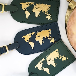 Étiquettes à bagage carte du monde Cadeaux de mariage - Cadeaux de voyage, Cadeau de demoiselle d'honneur, Cadeaux nuptiales de douche | L'aventure commence à destination de Wanderlust