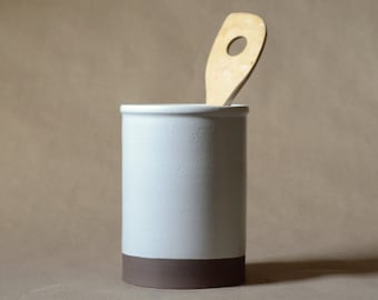Handgemachter Keramik Utensilienhalter, Weißer Küchentopf
