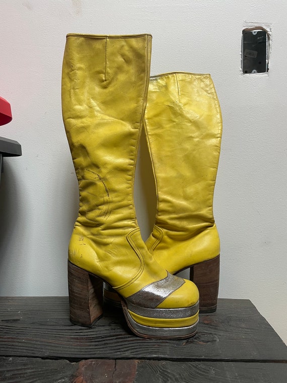Jumpin Jack Flash Custom Yellow Silver Leather Ta… - image 1