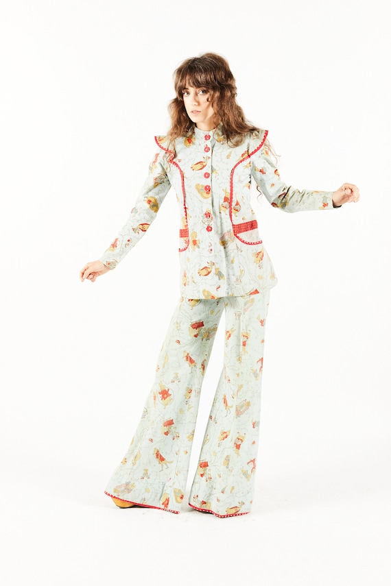 Miss Mouse Vintage 1970s Peter Rabbit Print Suit -