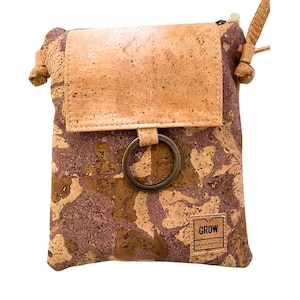 Bolso bandolera de corcho hecho a mano con bolsillo trasero, bolso vegano sostenible hecho en Portugal, bolso pequeño de corcho ligero