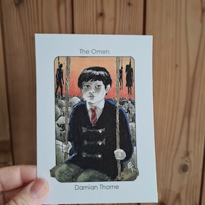 Bösewicht Clans Damian Thorne (The Omen) - A6/A5/A4 Druck auf schwerem Patronenpapier
