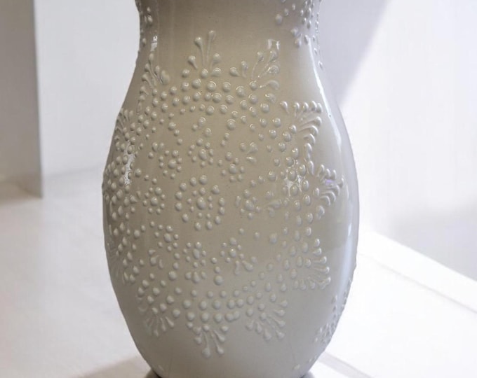 Ceramic Floral Vase White and White by Latin Nomad.