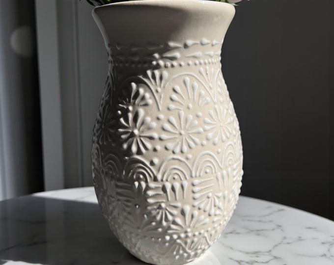 Ceramic Flower Floral Vase Ivory and White by Latin Nomad.