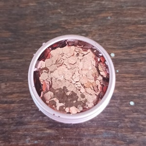 Biodegradable glitter, chunky red tomette, nail art, festival, candle, makeup
