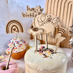 Wycinana laserowo ozdoba na tort UNICORN SVG z licencją komercyjną, do pobrania cyfrowego