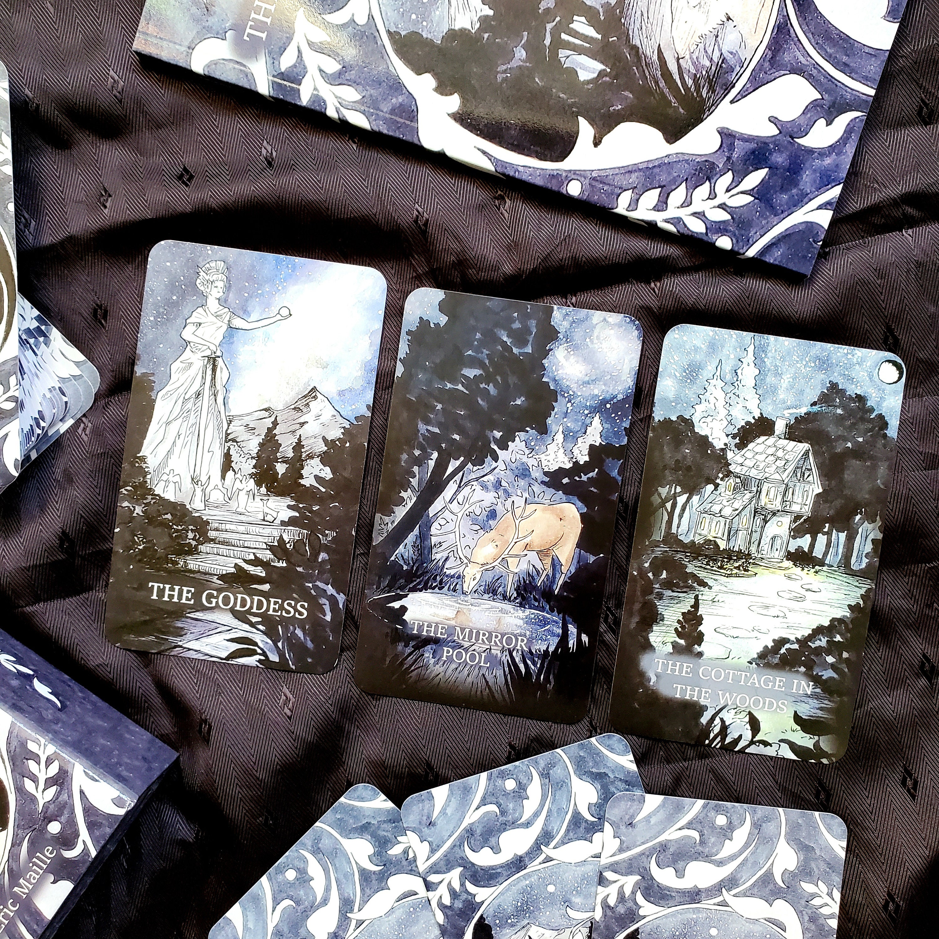 The Endless Oracle (limited First Edition) - Panoramic Oracle Deck