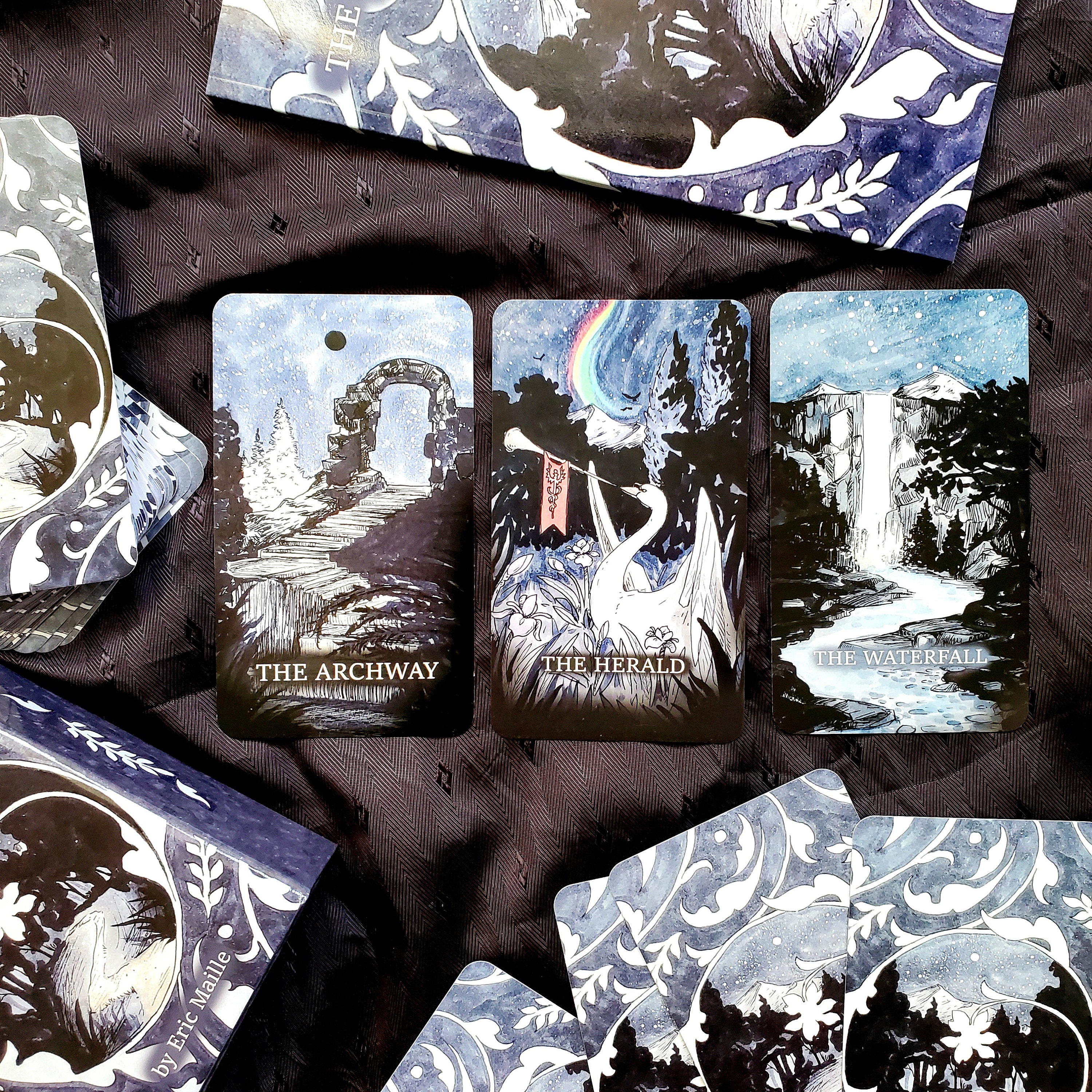 The Endless Oracle (limited First Edition) - Panoramic Oracle Deck
