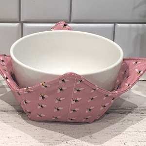 Handmade Fabric bowl cozy, Handmade Reversible Pink bowl cozy