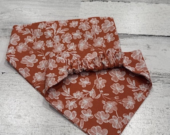Floral Fall Dog Bandana – Cotton Autumn Pet Scarf with Scrunchie