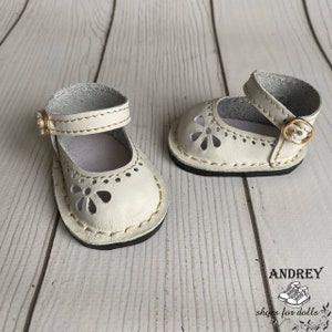 shoes for Saffi, Bailey, Sylvia Meadow dolls made of genuine leather