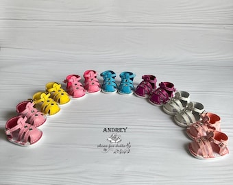 Shoes for Mae, Aya and Tia Meadow dolls.