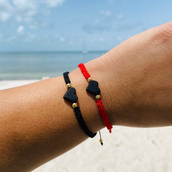 Macrame Jet Stone Bracelet• Genuine Azabache Bracelet• Heart Bracelet• Protection Amulet•Jewelry• Red & Black String • Pulsera Mal de Ojo •