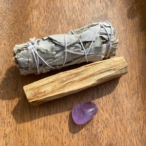 White Sage Smudge Kit , Palo santo , Cleansing , Energy Clearing , Spiritual Cleansing , Home Cleansing, Home Smudging, Sage .