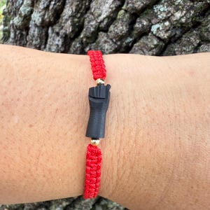 Genuine Azabache fist Bracelet • Puño de Azabache • Red string bracelet for protection • Jet stone Jewelry• Handmade jewelry •