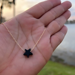 Azabache necklace• Star necklace • Jet stone jewelry • Star jewelry • 18K Goldfield necklace • Waterproof jewelry • Delicate jewelry •