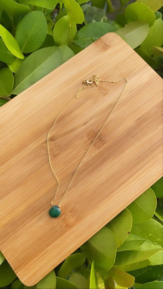Delicate emerald necklace deals