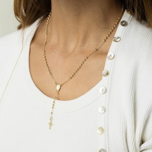 Rosario de 40 cm (16 pulgadas) chapado en oro: delicada joyería católica. imagen 2