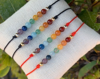Pulsera de 7 Chakras - Cordón Ajustable - Piedras Preciosas - Siete Chakras - Cuentas de 4 mm - Relleno de Oro - Plata de Ley - Meditación - Yoga - Curación - Hecho a mano.