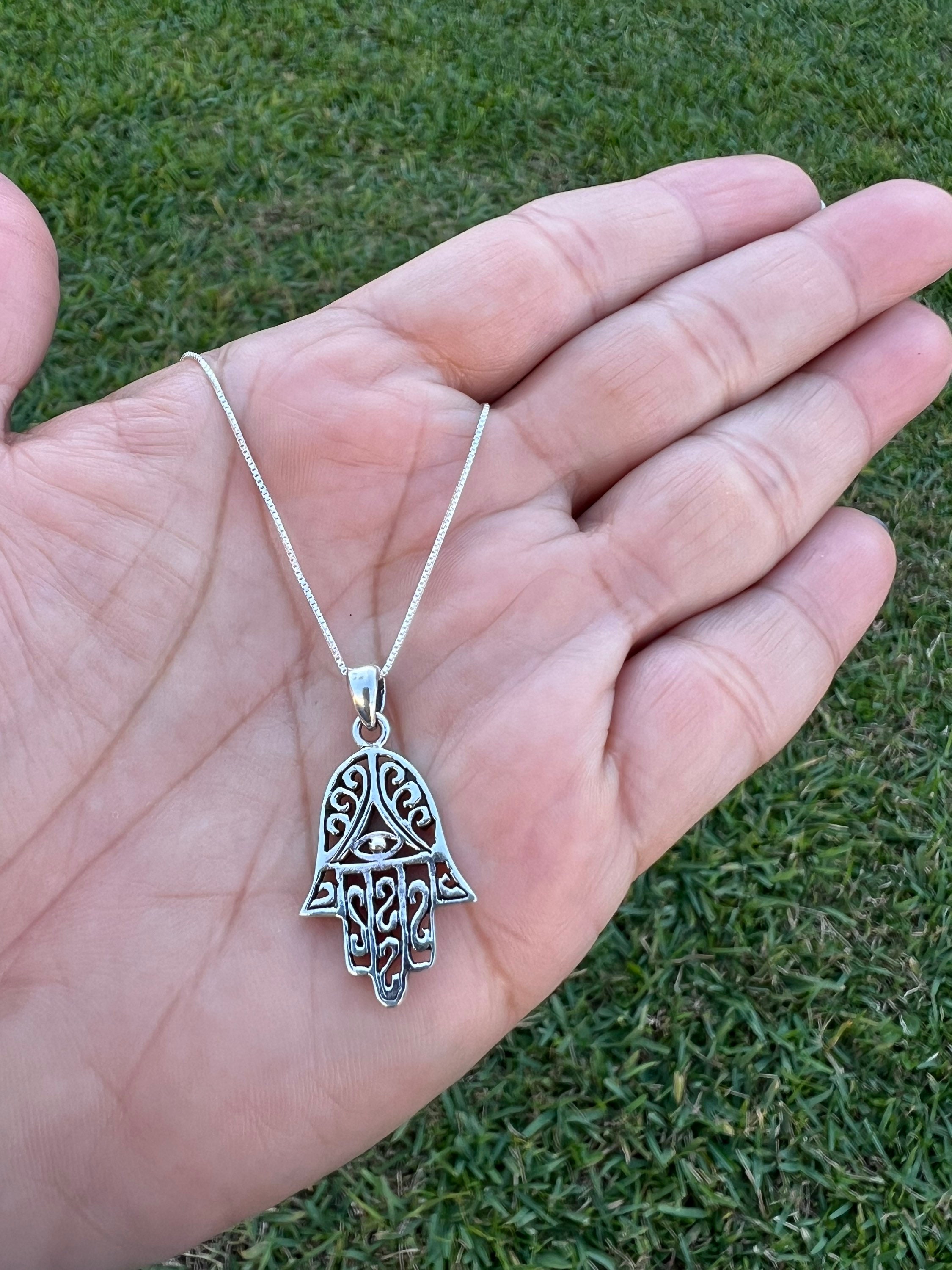 Hand of fatima necklace silver best sale