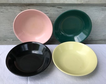 Set of Three Vintage Pink Melamine Fruit Dishes by Mallo-Belle by Mallory