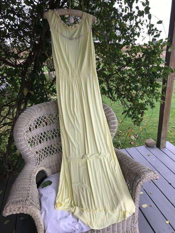 Vintage Ladies Yellow Rayon Nightgown, Full Lengt… - image 6
