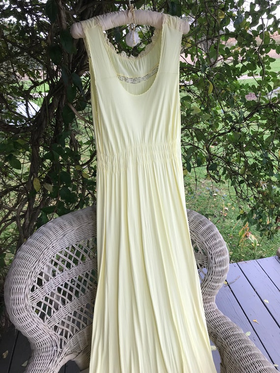 Vintage Ladies Yellow Rayon Nightgown, Full Lengt… - image 8