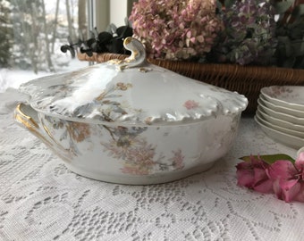 Antique Haviland Limoges Covered Serving Bowl, Schleiger 86 Chrysanthemums,  Blank no. 9 Marseille, Antique Porcelain, French Country