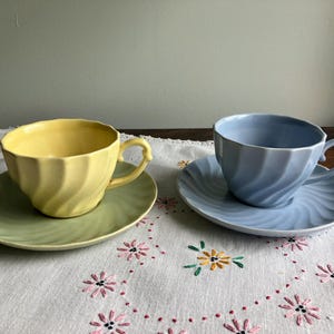 Vintage Metlox Poppytrail Teacup and Saucer Set: Yorkshire Swirl, Blue Yellow Green