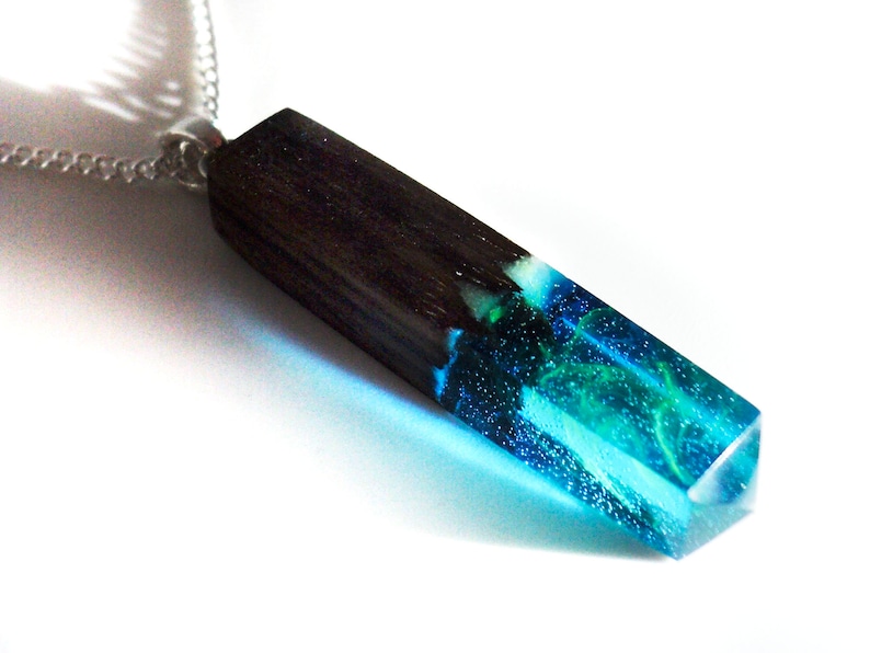 Northern lights resin pendant Clearance