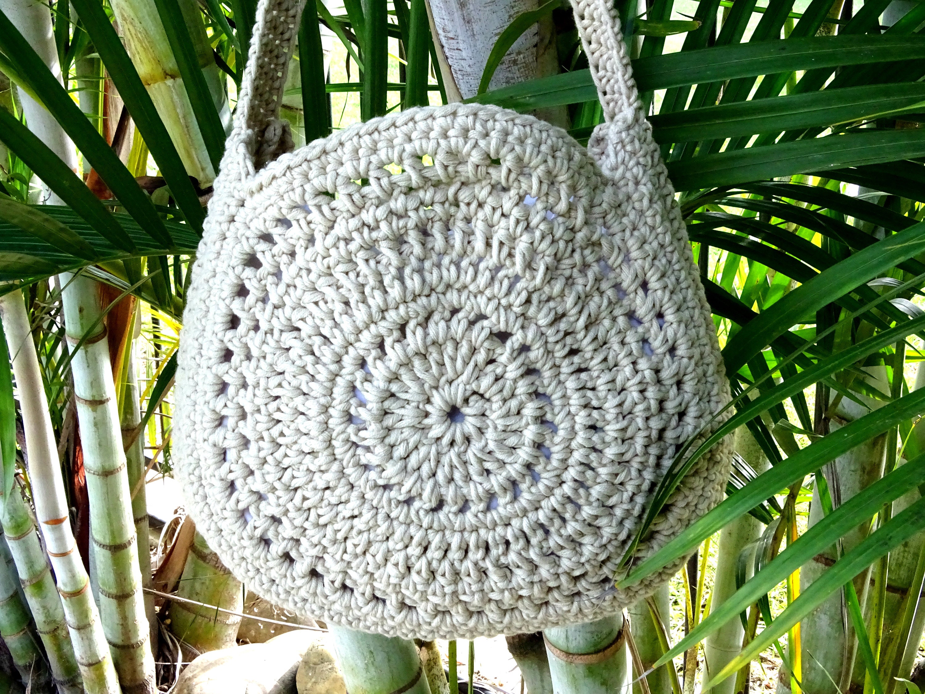 Beige crochet bag pattern for women Crochet summer handbag - Inspire Uplift