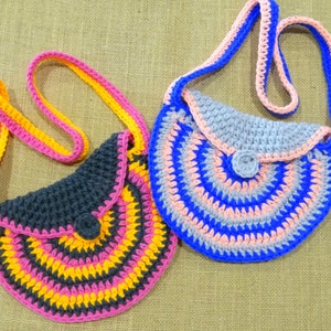 Einfache Mädchen Häkeltasche Geldbörse Muster | Gehäkelte DIY Crochet Cross Body Bag PDF Muster Download | Kinder Umhängetasche Tutorial 0141
