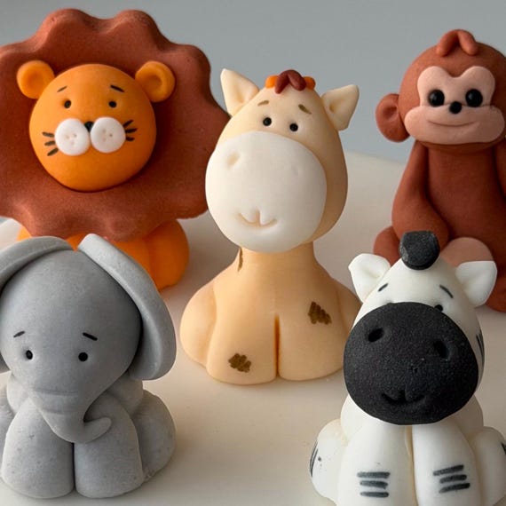 RANJIMA Jungle Zoo Animals Figurines, 16Pcs Safari Animal Figures Jouets, Figurines de Petits Animaux pour Enfants, Mini Animal Cake Toppers Chiffres de Jeu pour remplisseurs de paniers de Pâques