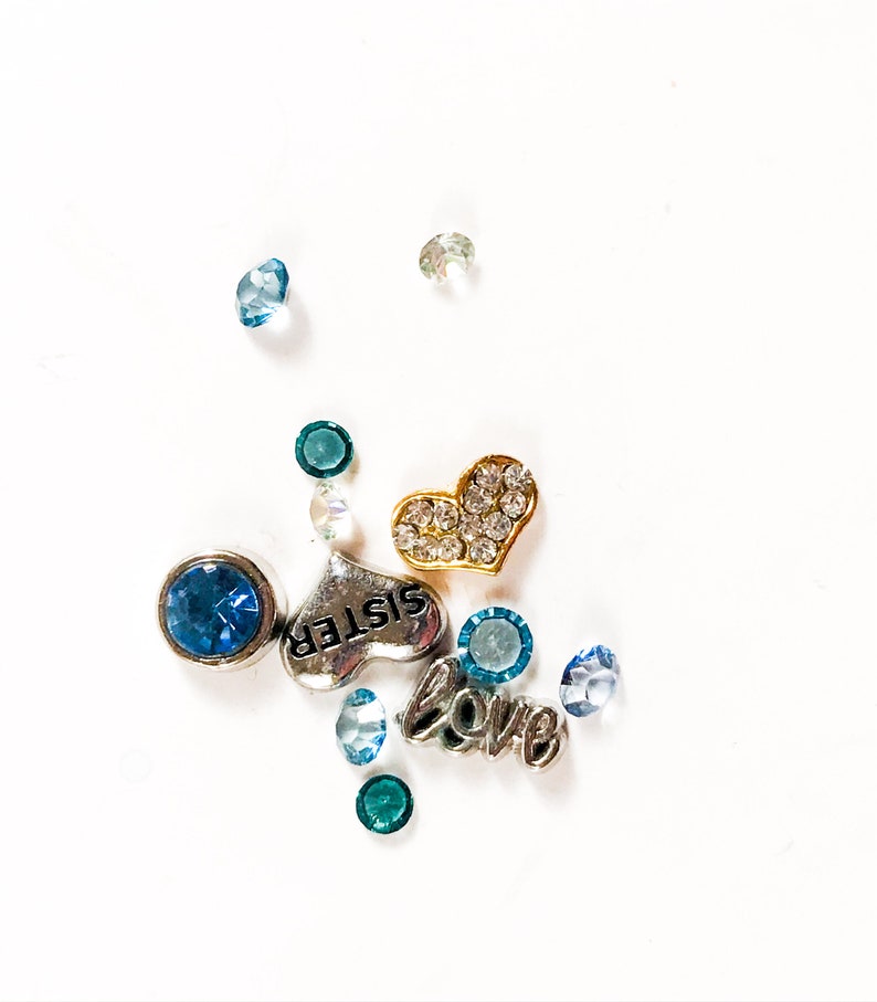 Sisters jewlery \u2022 love between sister jewelry \u2022 sisters before misters jewlery \u2022 sissy gifts \u2022 custom sister necklace \u2022 sister necklace \u2022