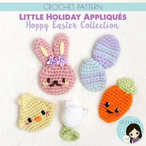 Può includere: Un set di cinque applicazioni pasquali all'uncinetto, tra cui un coniglietto rosa, un pulcino giallo, un fiore bianco, un uovo a strisce blu e viola e una carota arancione. Ogni applicazione ha un viso ricamato carino.