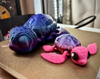 Articulated Sea Turtle Fidget Toy: Posable Desk Decor