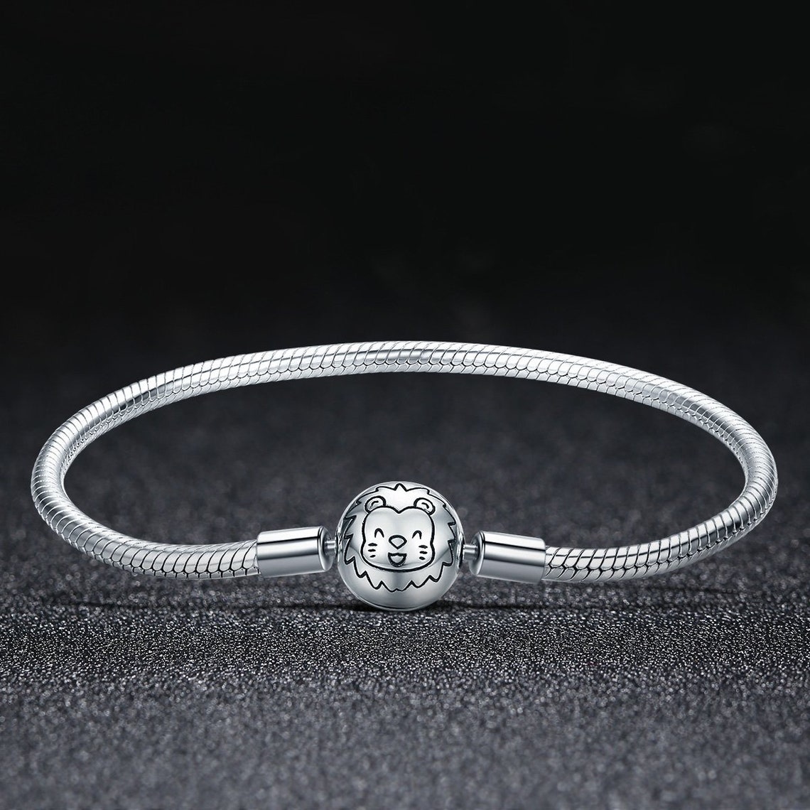 จี้รูปหัวใจสีแดง "รักนิรันดร์" ทำจากเงินสเตอร์ลิงและแก้ว สำหรับสร้อยข้อมือขนาด 3 มม. สไตล์ยุโรป