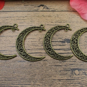 BULK SALE! 50 Moon Charms,Antique Bronze Tone-RS163