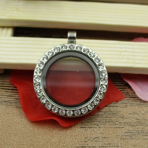 1 Round Glass Floating Locket Pendant With Crystals Rhinestones,Openable Pendant-TS009