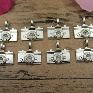 BULK SALE! 60 Camera Charms ,Antique Silver Tone-RS525