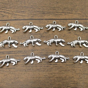 20 Tiger Charms,Antique Silver Tone-RS1302