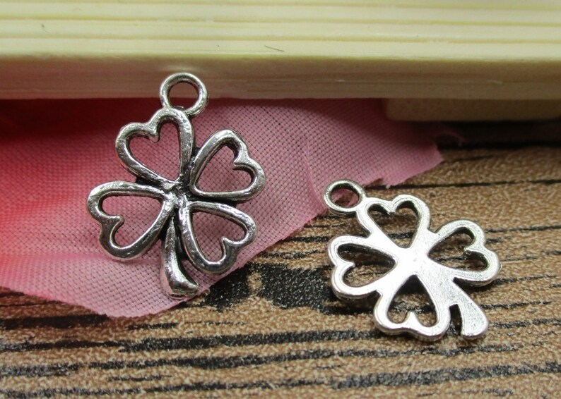 BULK SALE 200 Leaf Charms Clover Charms antique Silver Etsy