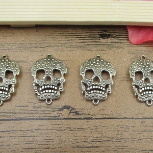 8 Skull Connector Charms ,Antique Silver Tone-RS288