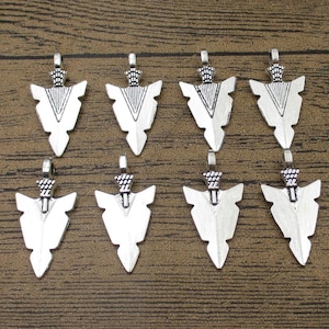 8 Arrow Head Charms, Antique Silver Tone-RS095